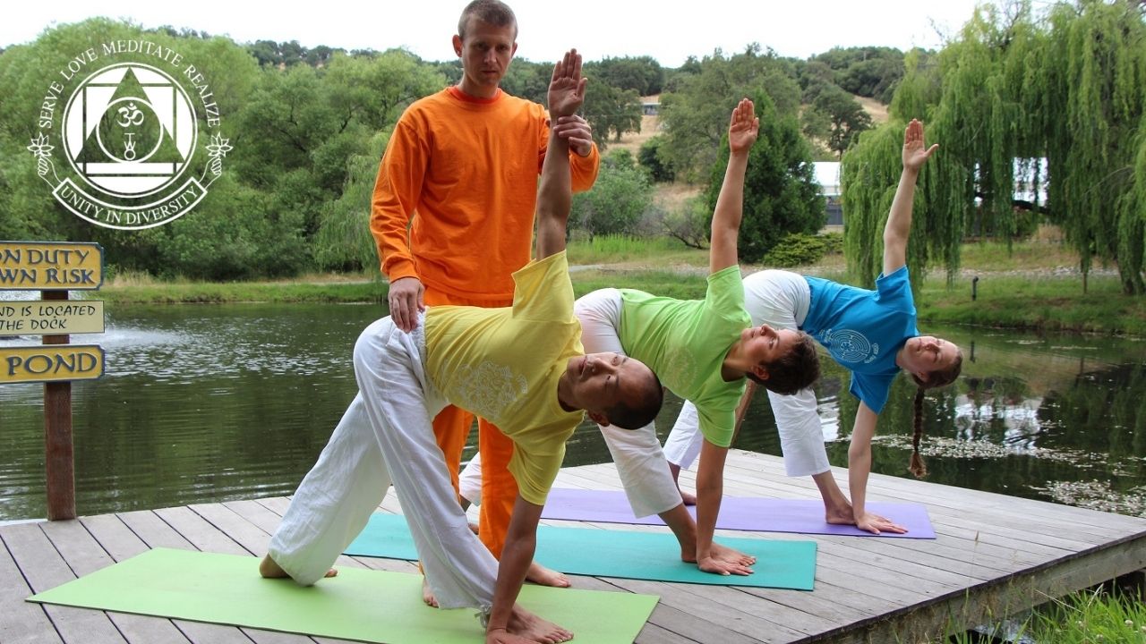 Sivananda Ashram Yoga Retreat Bahamas – Sivananda Yoga Teacher Training